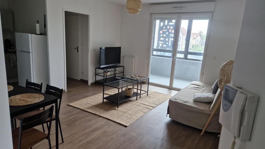 Le Bourget Apartment | Spacieux 2 chambres proche Paris & Stade de France