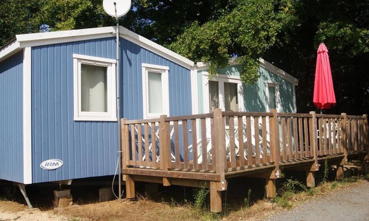 Saint-Sornin House | Spacious 3-bedroom mobile home with terrace