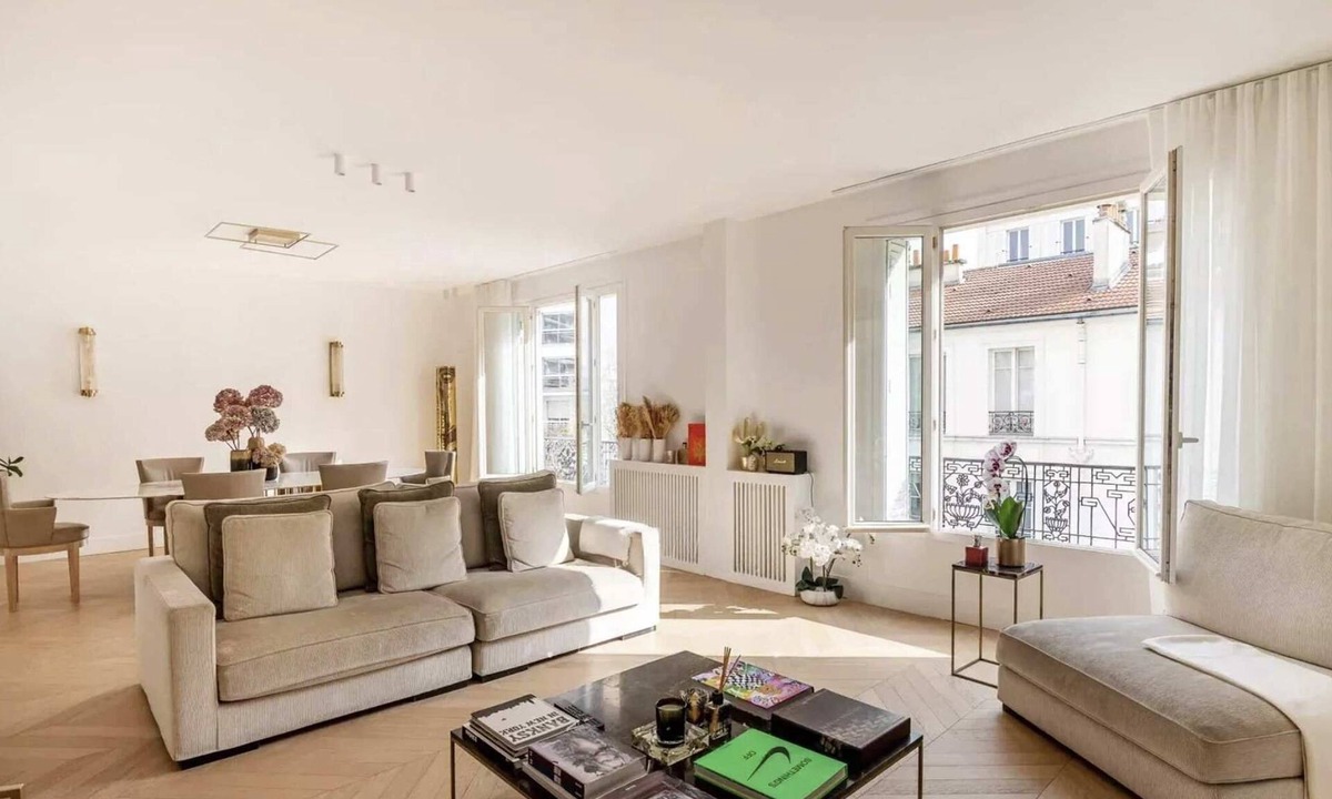 Neuilly-sur-Seine Apartment | Spacious 3BR, Champs-Élysées in 10 min