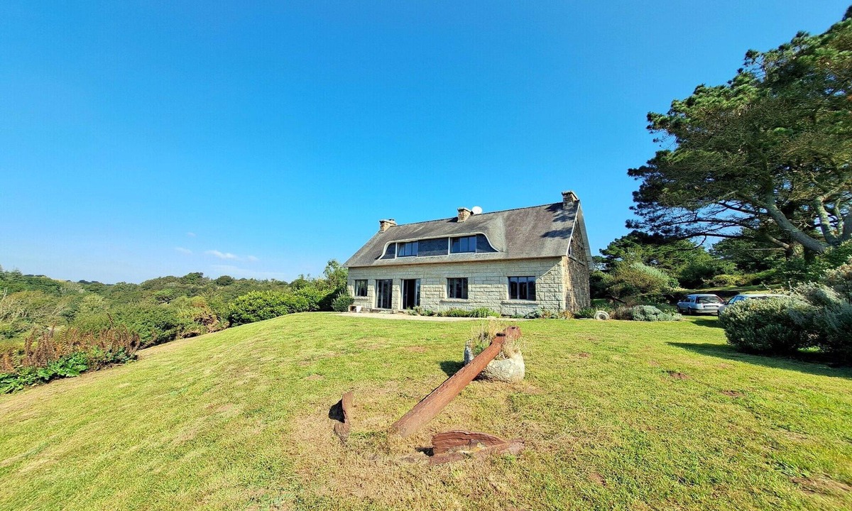 Kerherou House | Spacious Coastal Villa near Rospico Beach