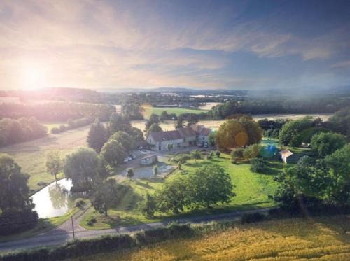 Moulins-le-Carbonnel House | Spacious country house in Normandie