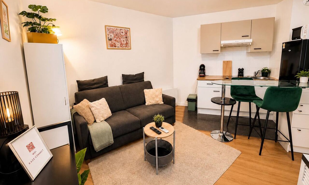Colombes Apartment | Spacious, Cozy, and Elegant Studio - Near Paris