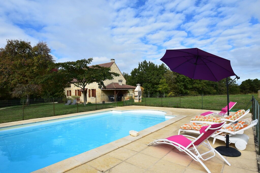 Uzech House | Spacious Holiday Home with Private Swimming Pool in Uzech