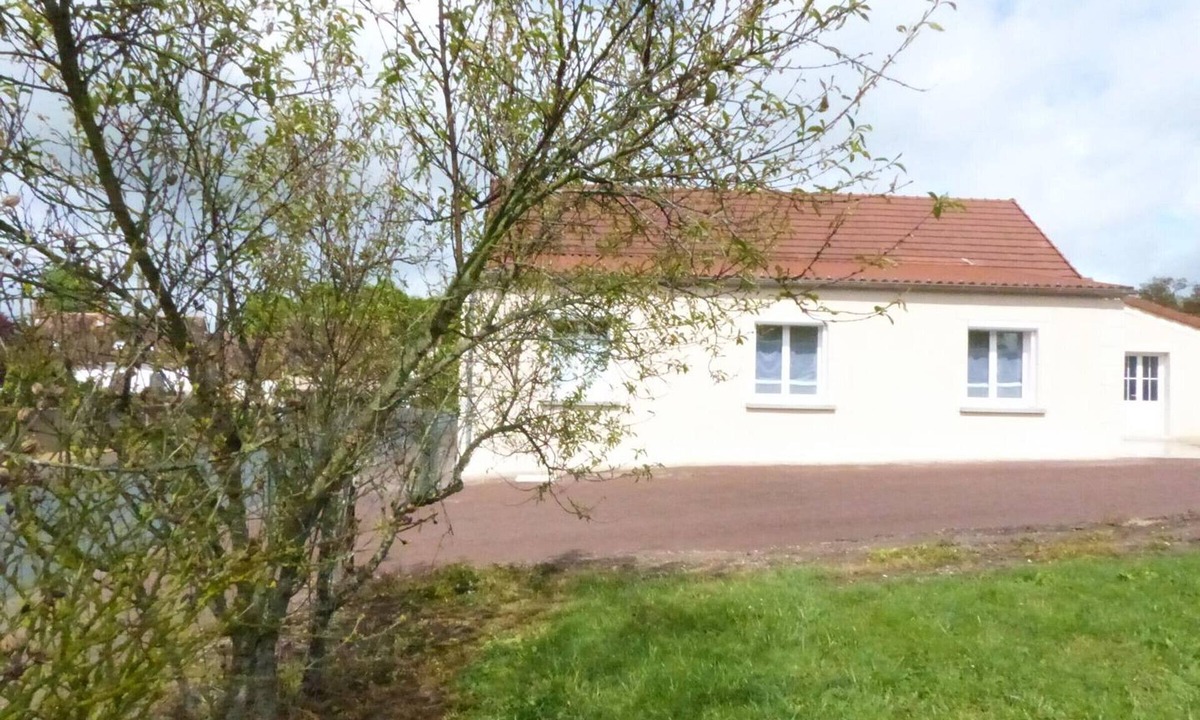 Valigny Cottage | Spacious renovated house, green surroundings