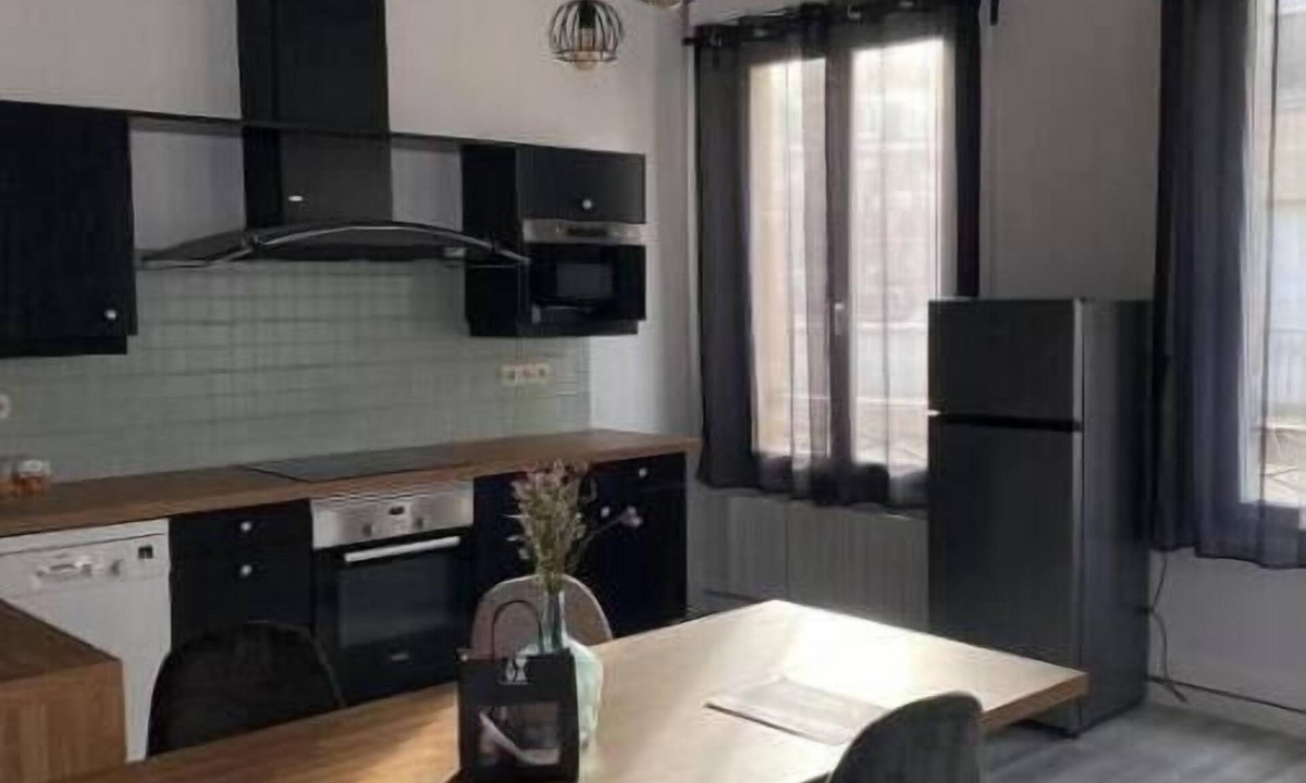 Valenciennes Apartment | Spacious, stylish 100 m² two-bedroom apartment in the heart of downtown