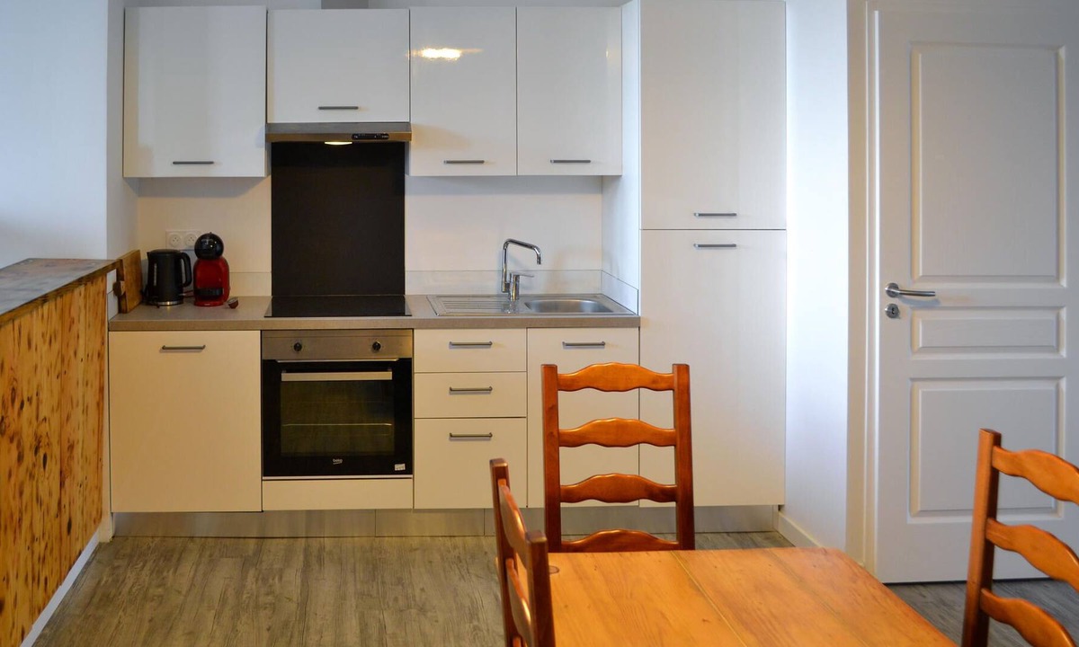 Pouillon House | Spend your family vacation in the countryside.