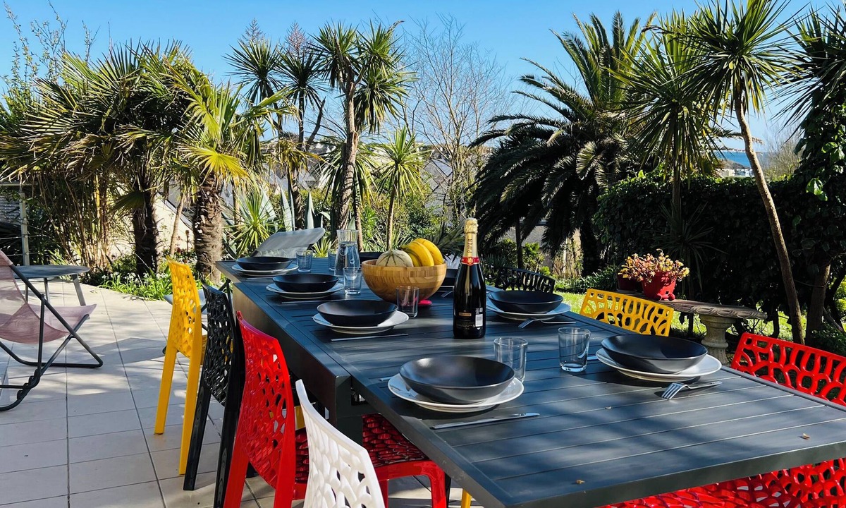 Clohars-Carnoet Villa | SPLENDID VILLA overlooking EXOTIC garden, BEACHES 200m away