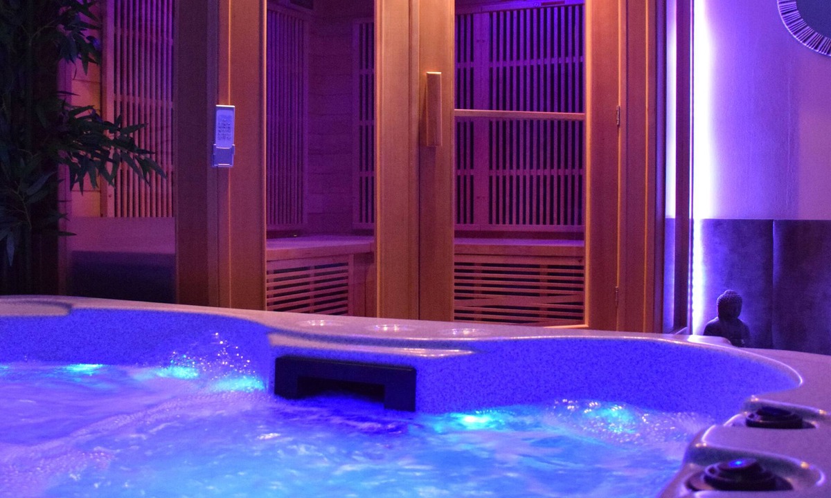 Mostuejouls Bed & Breakfast | Stay for 2 in love cottage jacuzzi sauna swimming pool Gorges du Tarn Aveyron