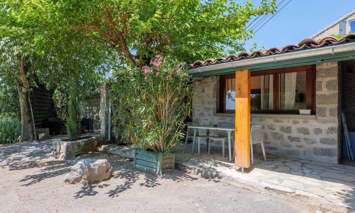 Joyeuse House | Stone Cottage in Mas de la Bastide Holiday Village