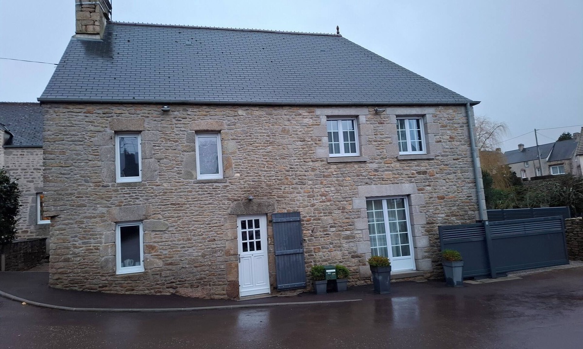 Tocqueville House | Stone house 170m³ Pleasant. 2 to 10 people .2 days to 1 or 2 weeks