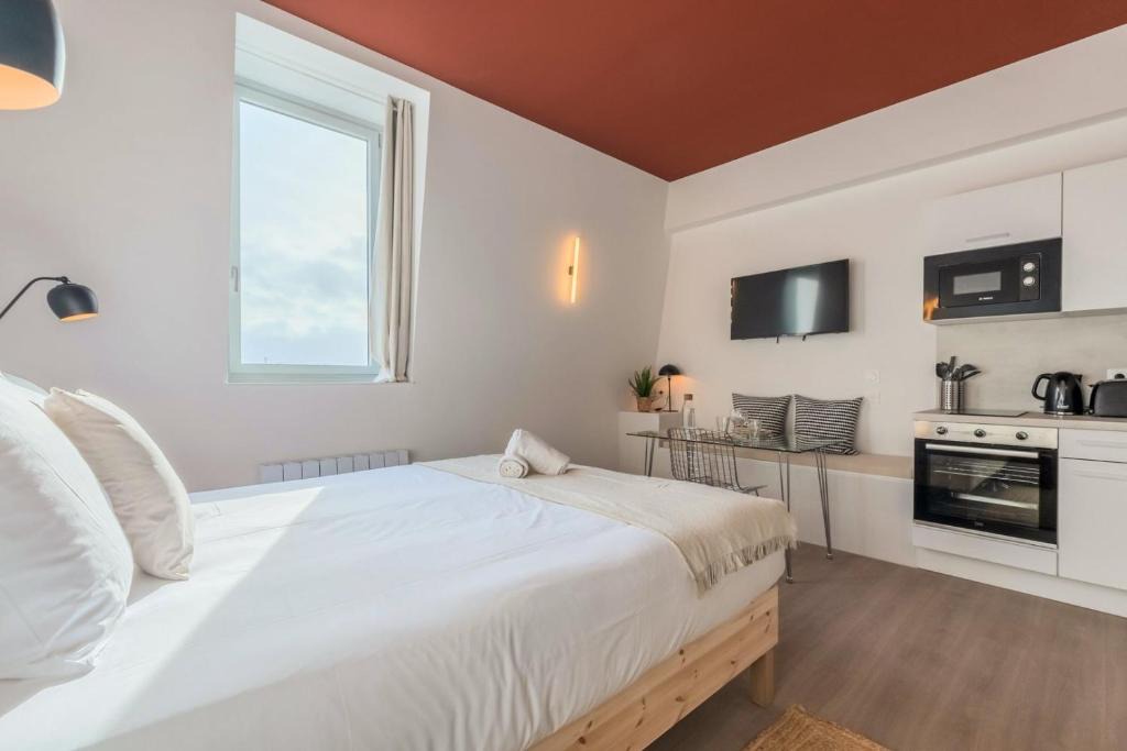 Annappes Apartment | Studio équipé côté cour, parking gratuit