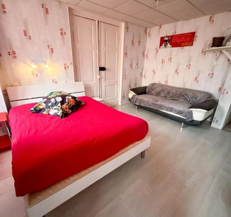 Neris-les-Bains Apartment | Studio charmant à Néris-les-Bains - 25 m² avec terrasse