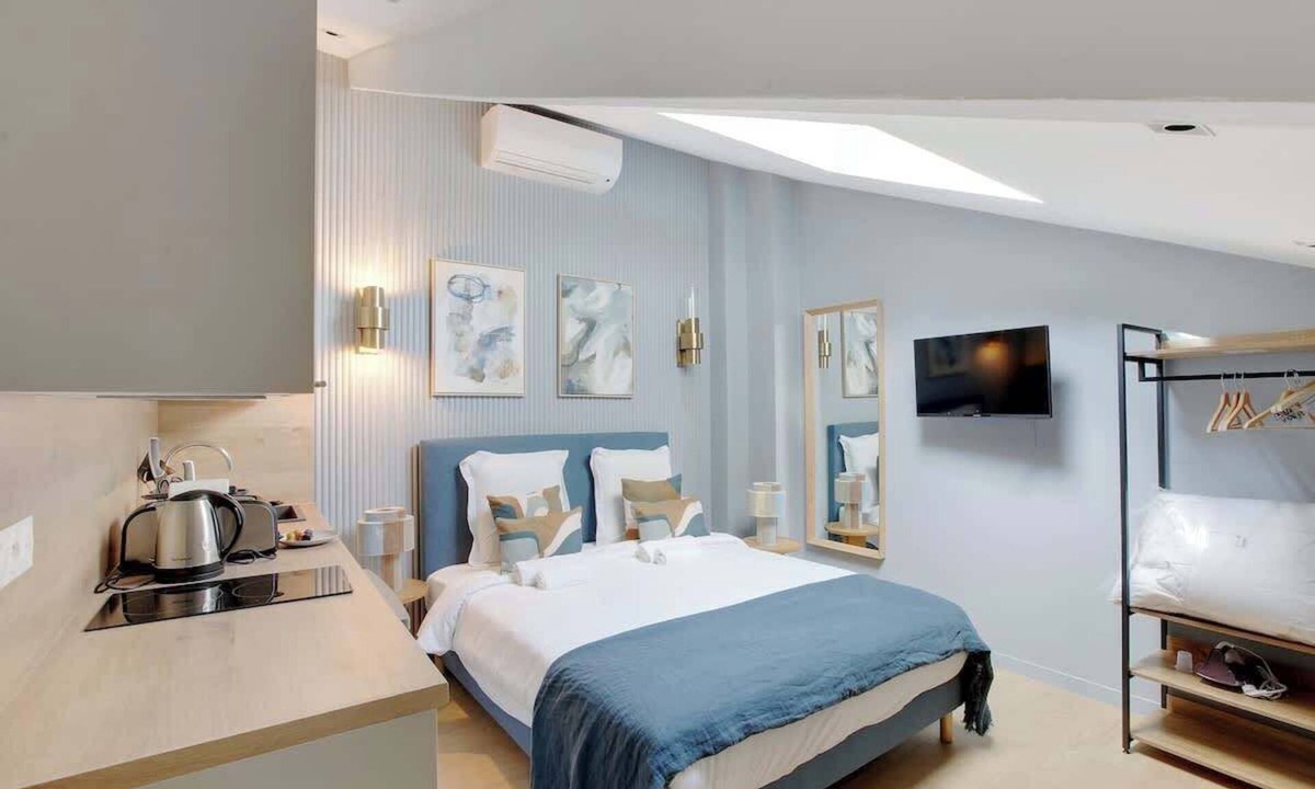 Neuilly-sur-Seine Apartment | Studio climatisé confort & charme – Neuilly