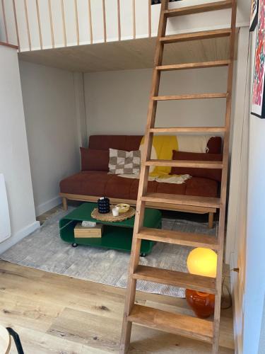 Pontarlier Apartment | Studio coloré et tout confort en plein centre