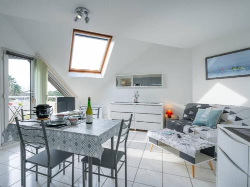 Carnac Apartment | Studio cosy 25m² à Carnac, à 500m des plages, pour 2 personnes - FR-1-477-181