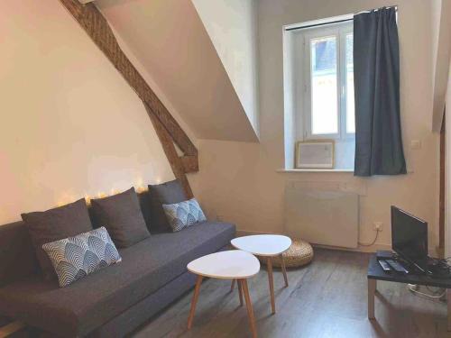 Quartier Bretagne Apartment | Studio Guépin : hyper centre au pied du tram