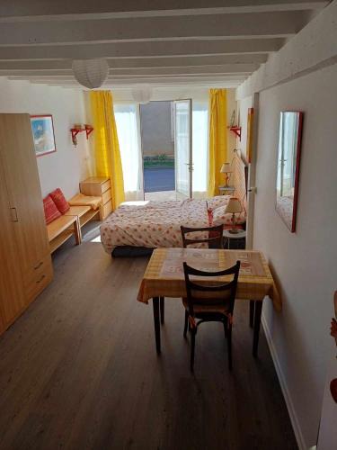 Antigny-la-Ville Apartment | Studio meublé