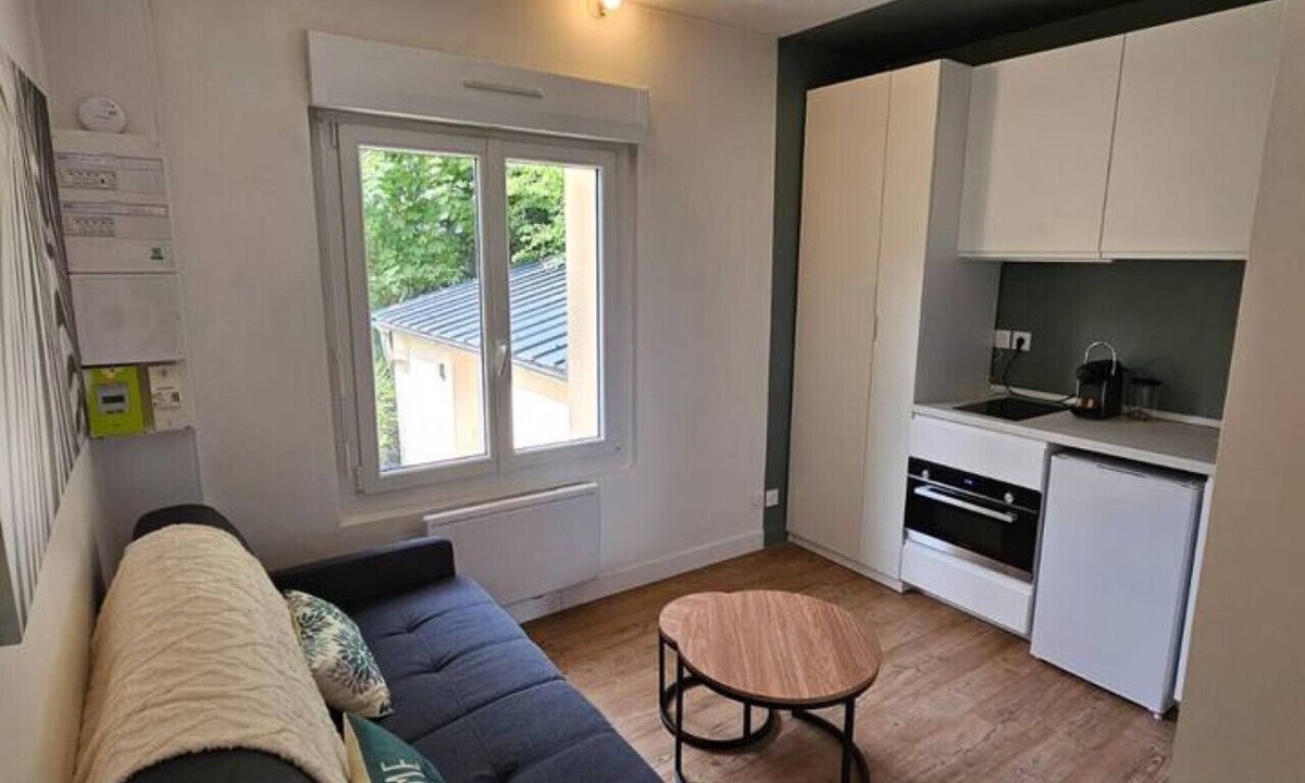 Universite Apartment | Studio on Campus 1 with free parking