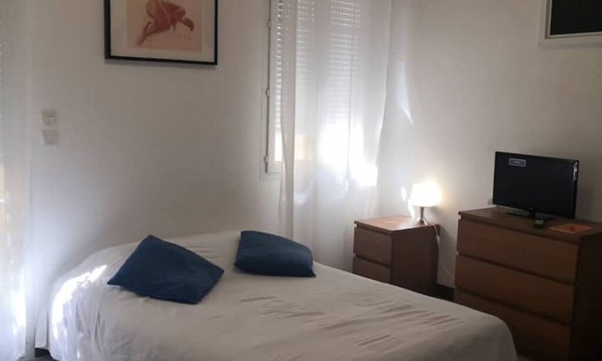 Secteur 2 Apartment | Studio on English courtyard 2 TVA Grenoble city center