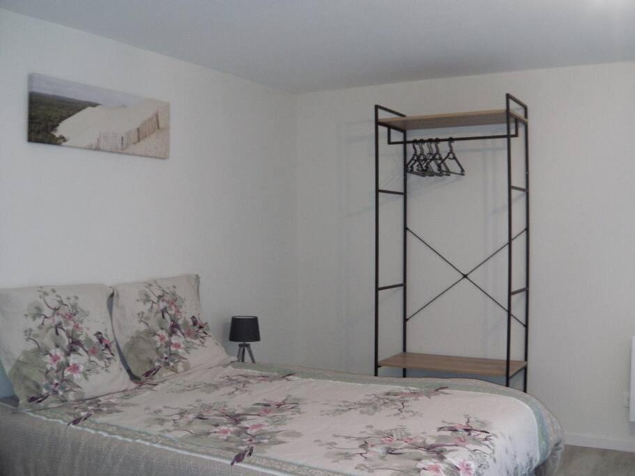 Noaillac Apartment | Studio proche sortie autoroute