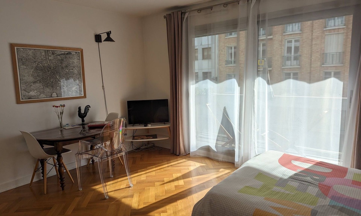 Gare Apartment | STUDIO TOUT CONFORT 2/3 PERSONNES all food shops