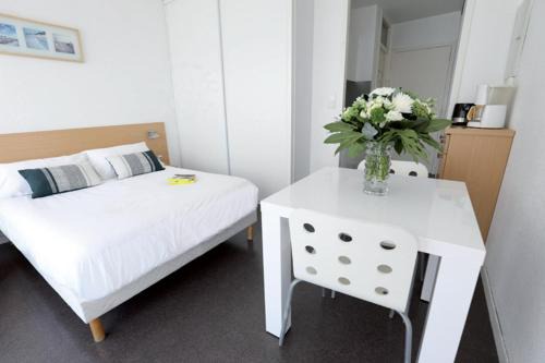 Dax Apartment | STUDIOS LE FOURNADET à 50 m des thermes les Ecureuils