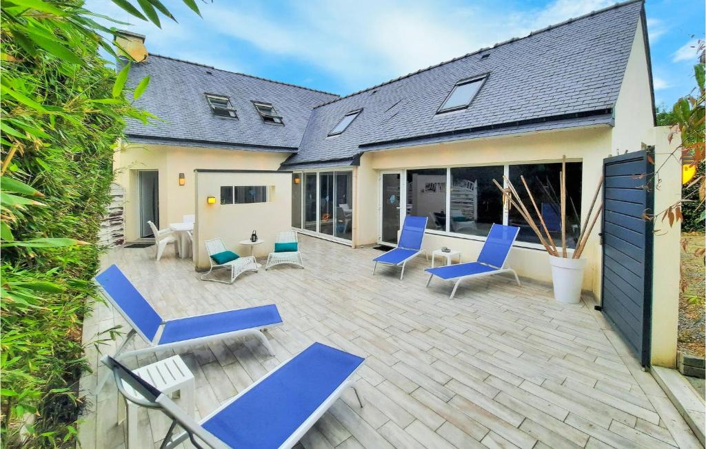 Kerherou House | Stunning Apartment In Moelan Sur Mer With Sauna, Wifi And Outdoor Swimming Pool