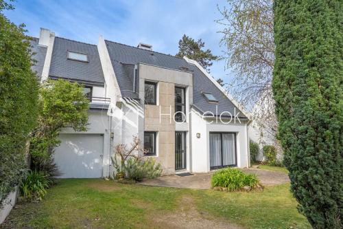 Carnac House | Stunning vacation villa in Carnac Plage