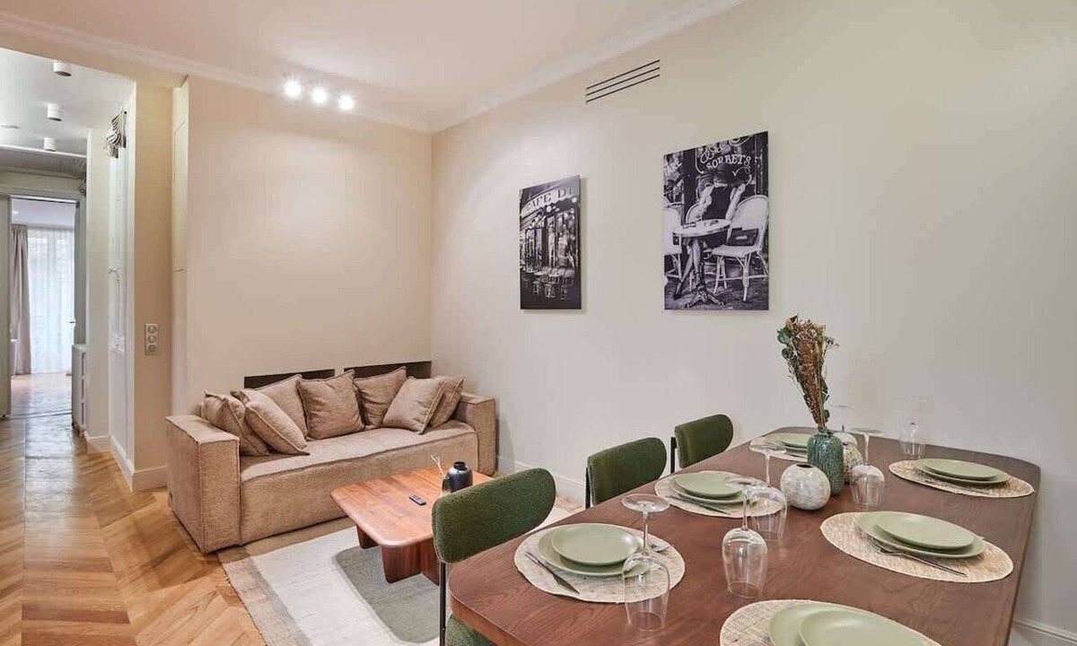 L'Europe Apartment | Sublime apartment in the center of Paris