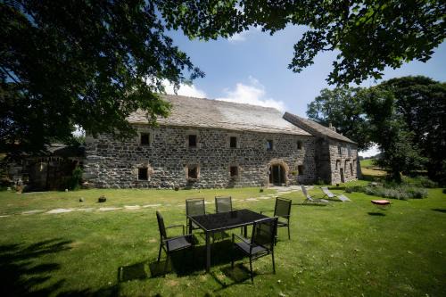 Sagnes-et-Goudoulet House | Suchasson Gîte D'exception
