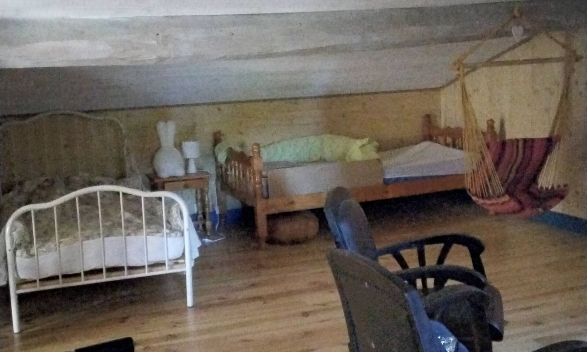 Bazas House | Suite on the second floor of a typical home