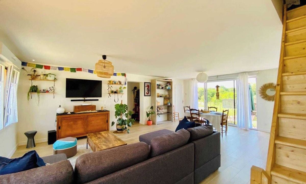 Plouharnel House | Sunny house in a green hamlet