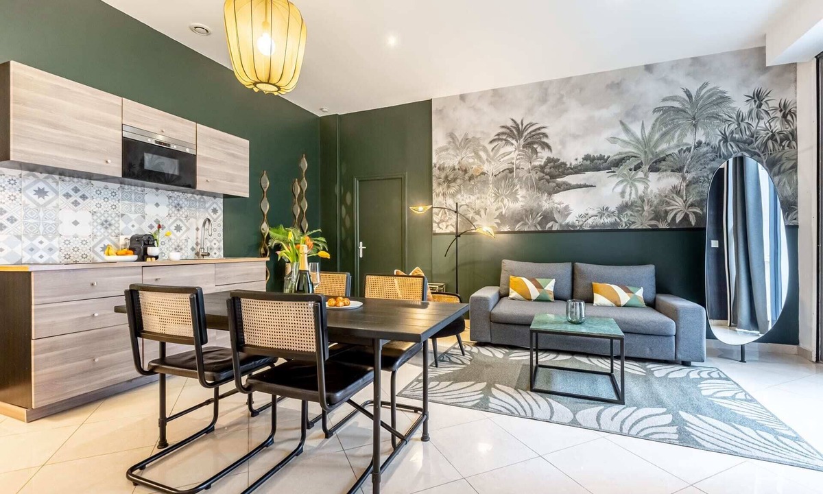 Faubourg-du-Roule Apartment | Sweett | Ponthieu IV