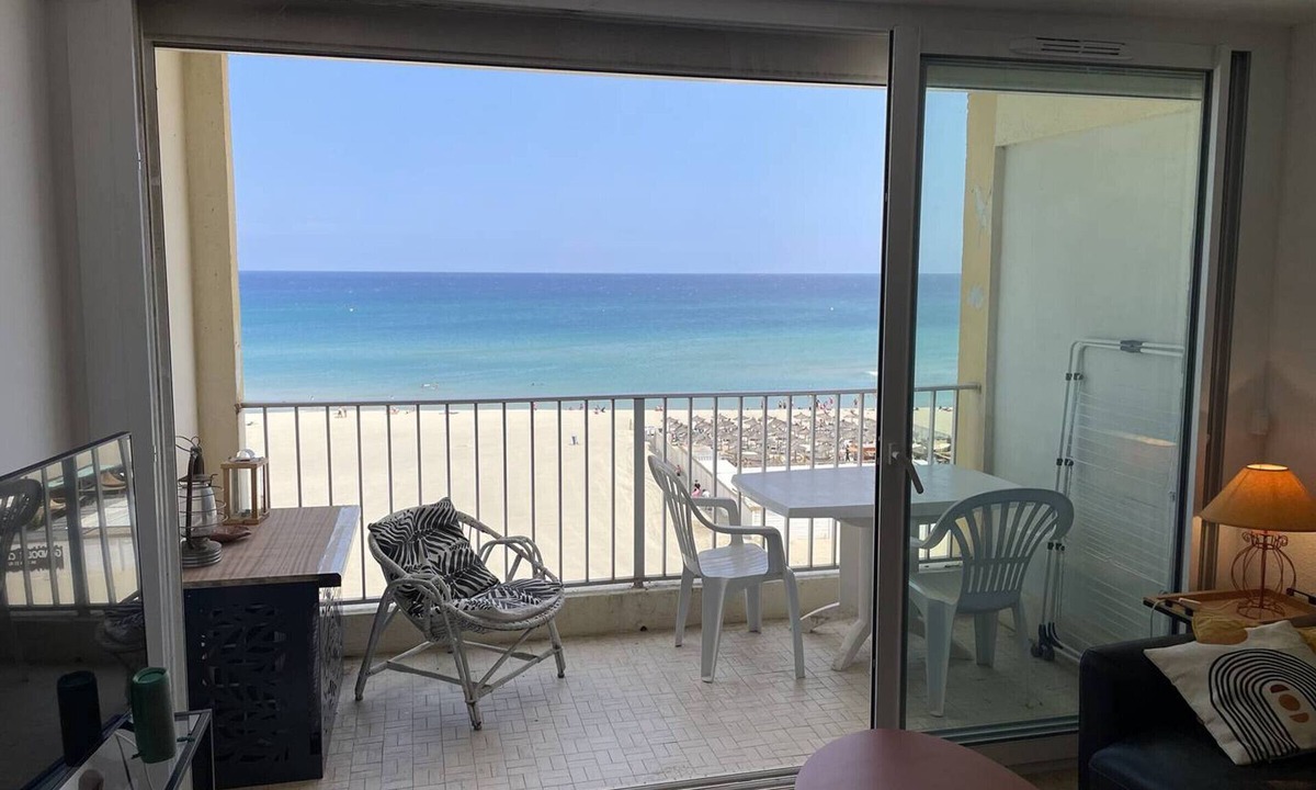 Mediterranee Apartment | T2 Apartment with AC and Sea Views in Canet-en-Roussillon