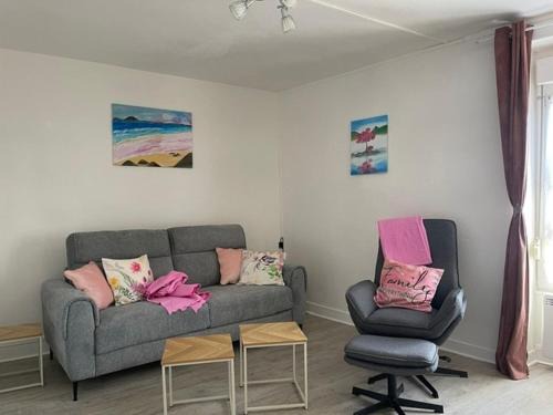 Vierzon Apartment | T2 bis famille 4 personnes Cuisine équipée - Parking - Proche attractions
