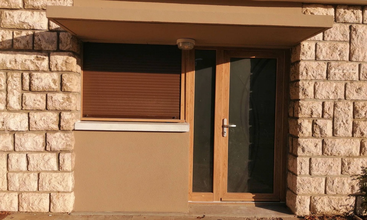 La Mure Apartment | T2 ground floor large house on RN85 Heart of Matheysine. All comfort