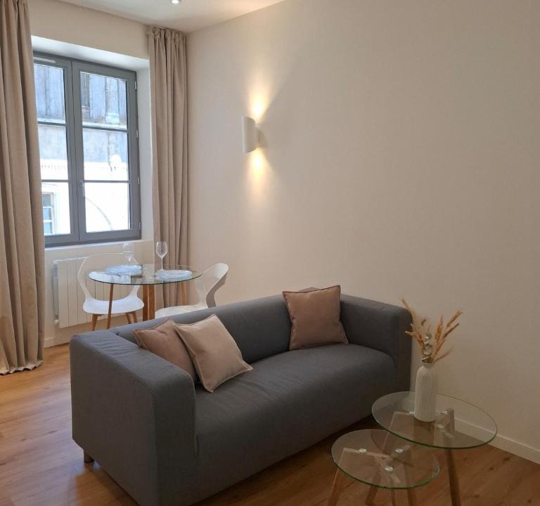 Vienne Apartment | T2 neuf 2026 - Vue cour Renaissance - Vienne