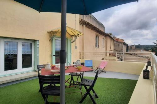 Preixan House | Terrasse avec vue-Spa-Clim sur les 2 niveaux-Famille-Vacances-Week-end