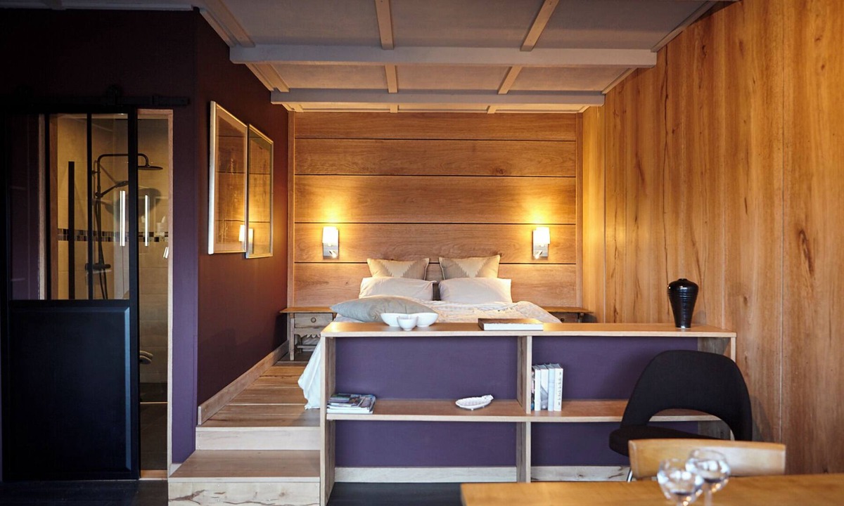 Aramits House | Thoreau Suite - A Large Studio With Mountain Views