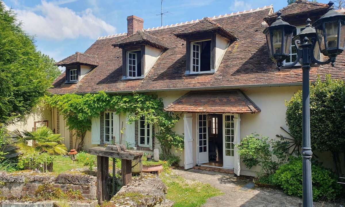 La Ferte-Loupiere House | The Moulin de la Ferté Loupière