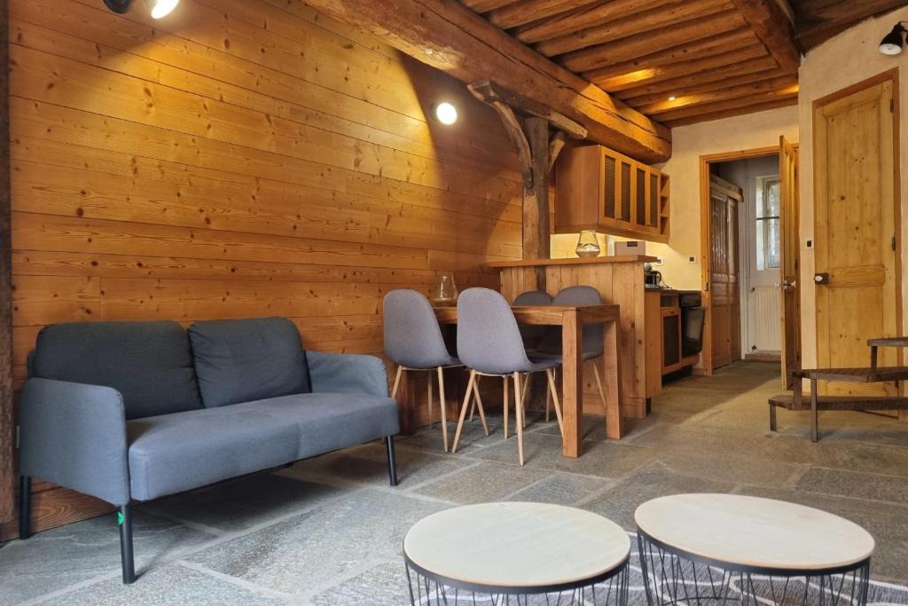 Claix Apartment | The Ombelles triplex #DM