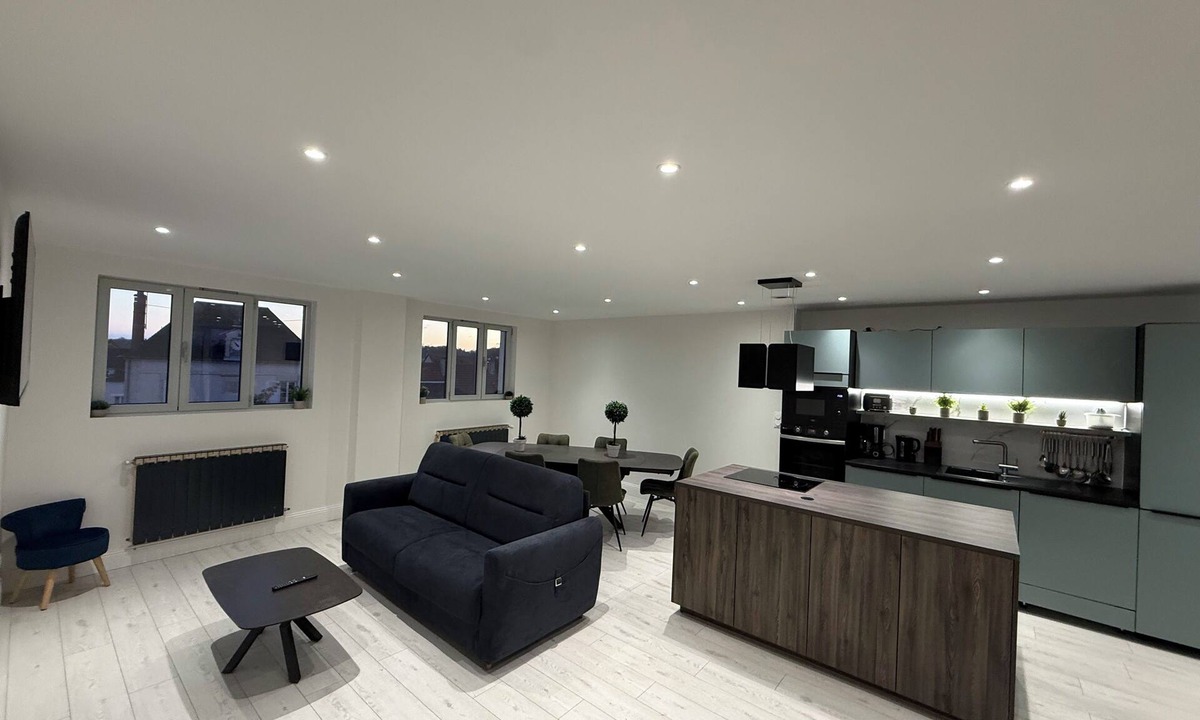 Saint-Parize-le-Chatel Apartment | THE PANORAMIC RESIDENCE with all its shops at the foot of the building