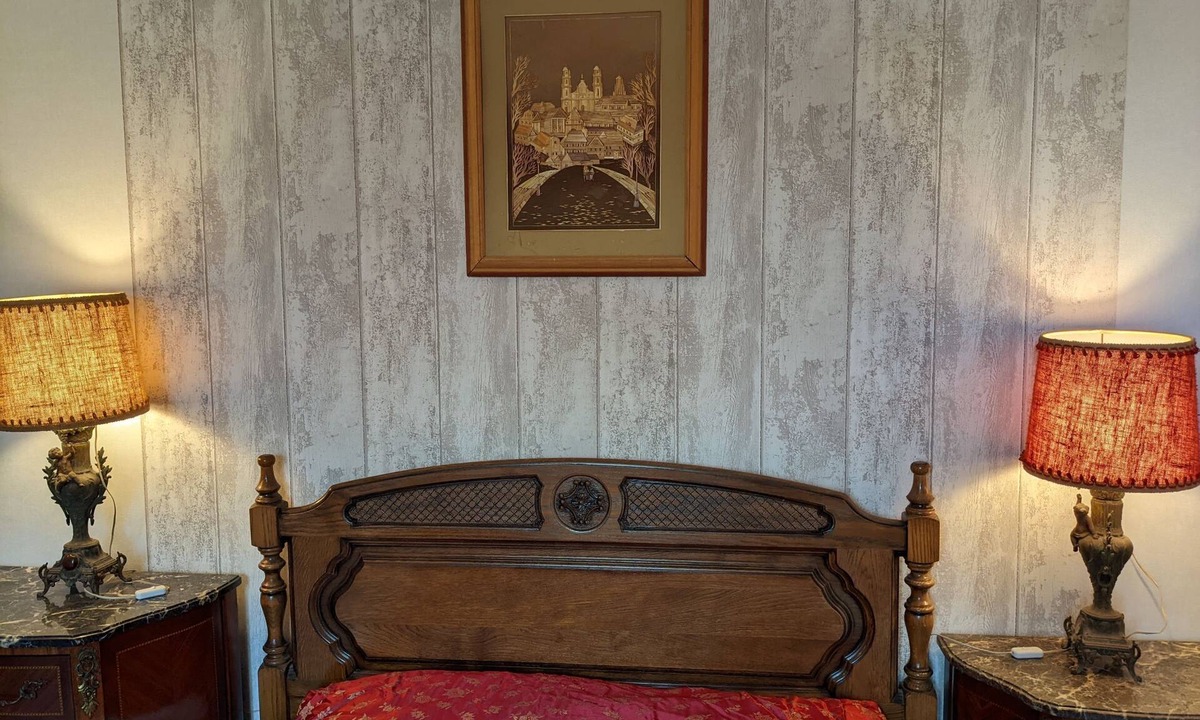 Gouarec House | "The Trans-Siberian Railway at the Auberge des Trains Mythques