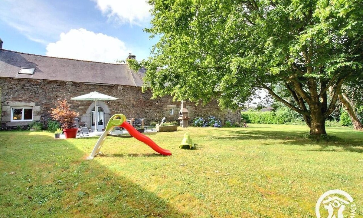 Saint-Nicolas-du-Pelem House | The Two Horizons - SAINT NICOLAS DU PELEM