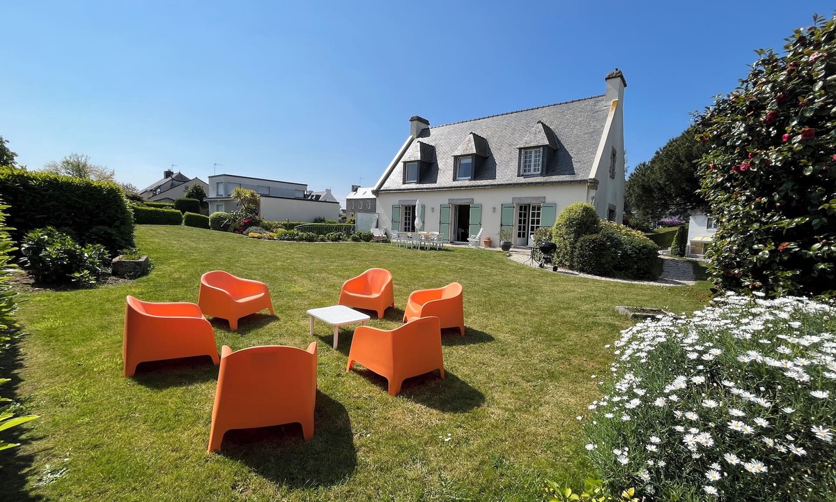 Paimpol House | Ti Bot Scave - Family House since 1974 - Cruckin Beach 900m away.