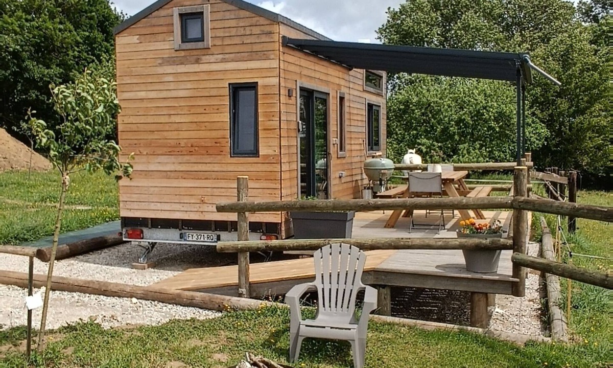 Fierville-les-Mines Cabin | Tiny house du petit Manoir between land and sea