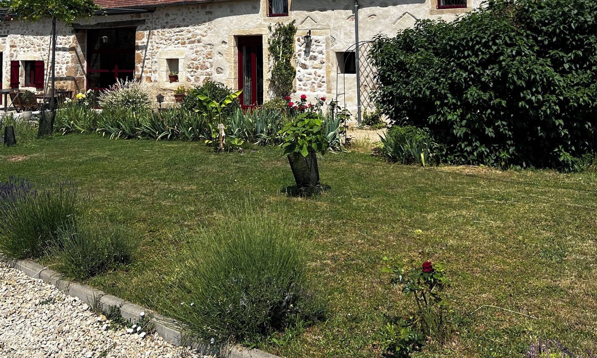 Saint-Pierre-les-Etieux House | Très Belle Longère au Calme Absolu