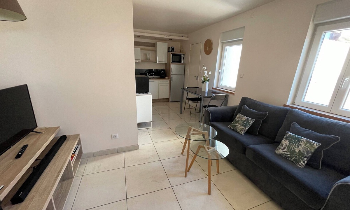 Montlucon Apartment | Two-room apartment in city center, FREE WIFI