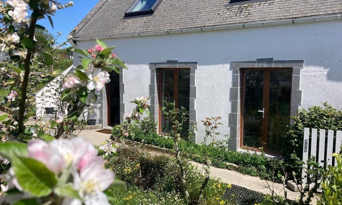 Cleden-Cap-Sizun House | Ty Avalou - the apple house