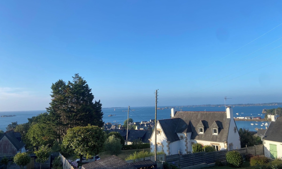 Loguivy House | TY LOUIS 3* for 4 persons Above Loguivy harbour and beach